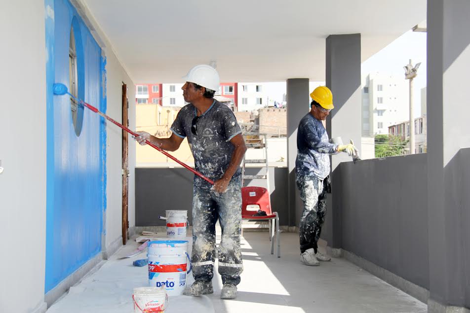 50 mil colegios del país recibieron S/ 347.8 millones para mantenimiento