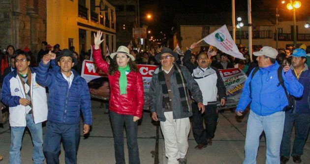 Huallanca: Toro embiste a candidato de “Río Santa” y lo deja gravemente herido 