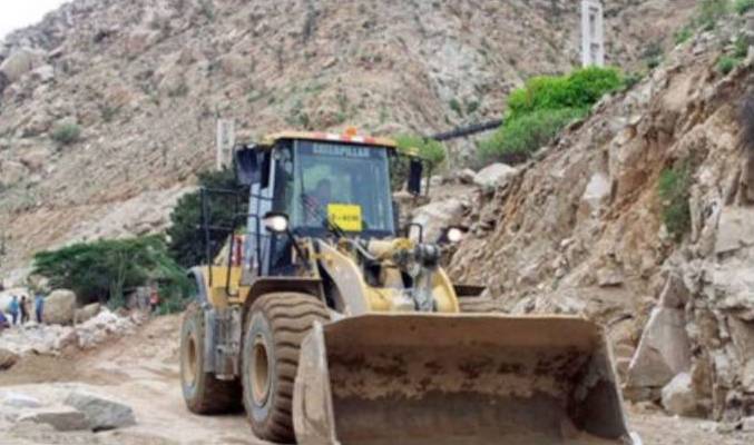 Inician trabajos de desbloqueo vía Pativilca-Huaraz