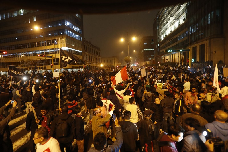Convocan para hoy a marcha en apoyo a disolución del Congreso