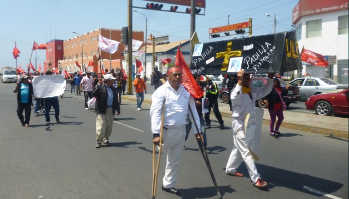 Obreros de construcción civil rechazan gestión de Víctor López Padilla