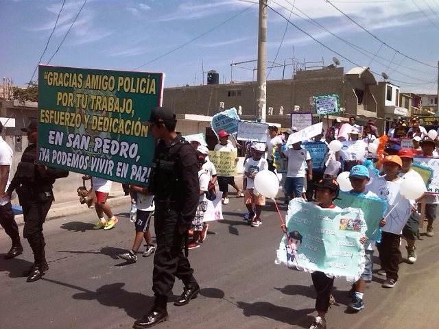 Vecinos encabezan marcha por la paz en pueblo joven San Pedro de Chimbote