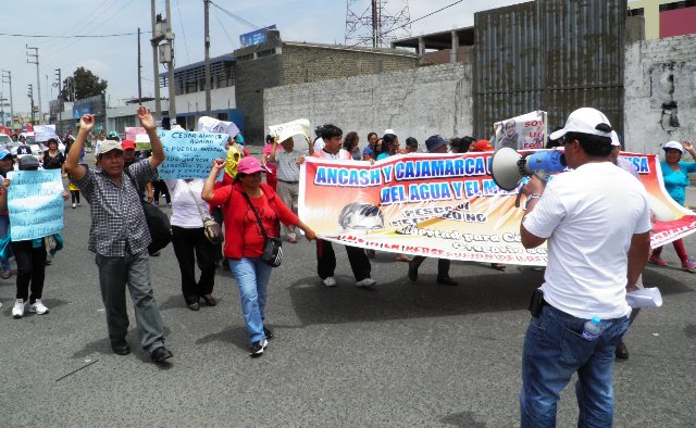 Chimbote: Cuenta Conmigo se unió a marcha de sacrificio de cajamarquinos a Lima