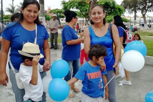 Chimbote: familias con niños autistas hicieron marcha pidiendo un mejor trato de la sociedad