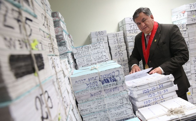   Al menos 60 autoridades son investigadas por presunto lavado de activos