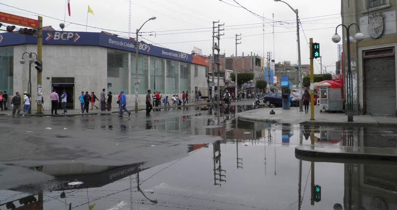  Chimbote: Calles céntricas se mantuvieron cerradas a consecuencia del fuerte oleaje 