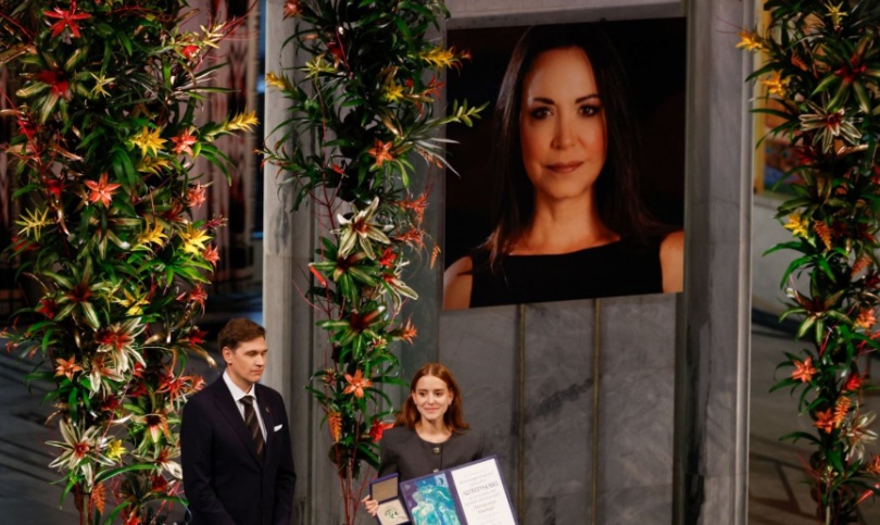 La hija de Maria Corina Machado recibió en su nombre el Nobel de la Paz