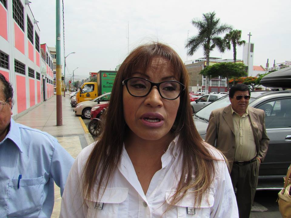 Congresista Mary Melgarejo exhorta a gobernador atender pedido de alcaldes del Santa 