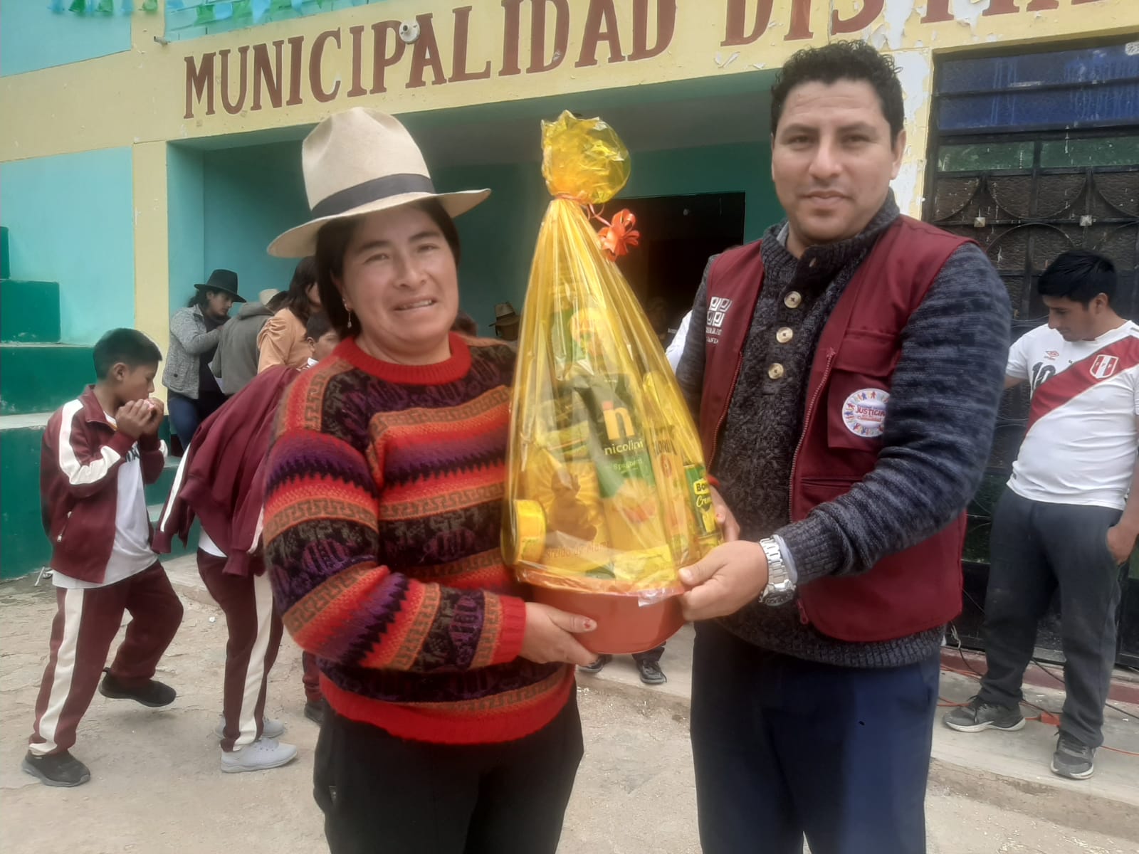 Población de Cochapetí participó en feria informativa de justicia en tu comunidad