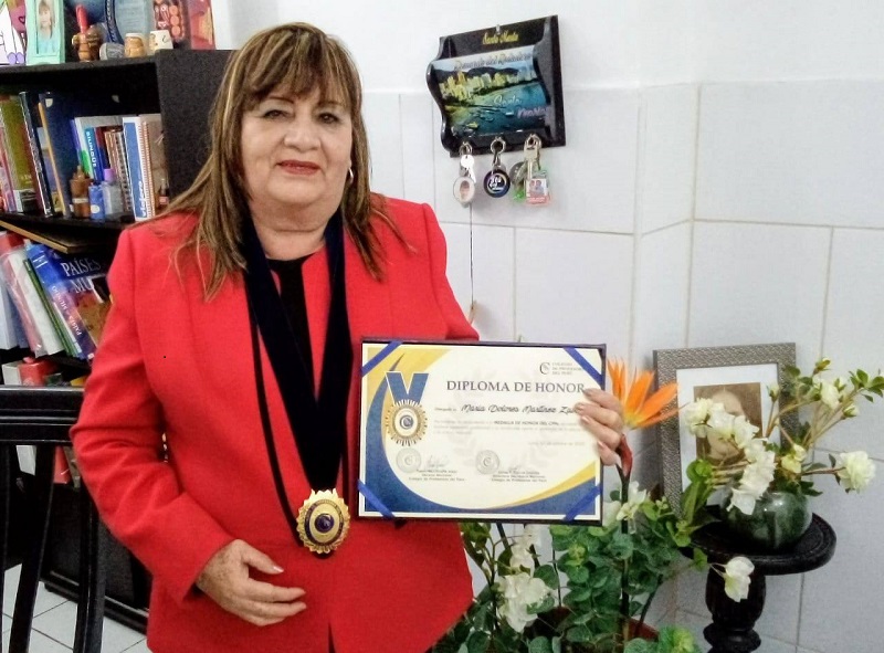 Colegio de Profesores del Perú entregó “Medalla de Honor 2020” a docente UCV