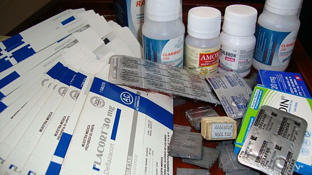 Hallan 2 toneladas de medicina vencidas en Diremid-Áncash