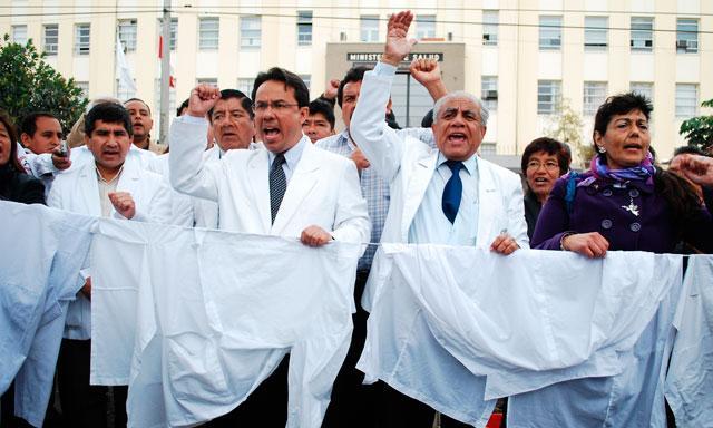 Cerca de 16 mil médicos en el país iniciarán huelga indefinida el 27 de mayo