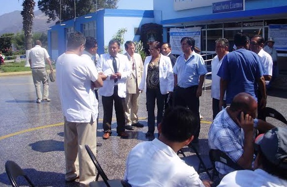  Médicos de hospital EsSalud III son impedidos de realizar misa en capilla