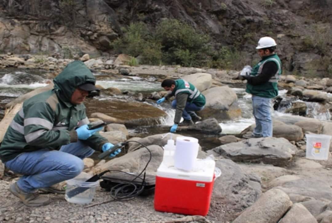 Continúa la restricción de agua potable en Trujillo por contaminación de las aguas del río Santa