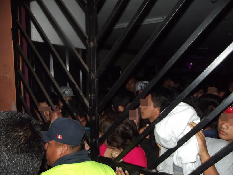 Chimbote: centenar de jóvenes y menores fueron intervenidos en fiesta clandestina