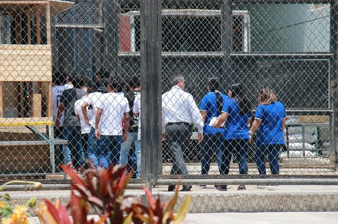 Chimbote: menores infractores conocen realidad del penal Cambio Puente junto al Poder Judicial