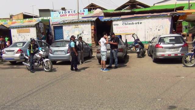 Nuevo Chimbote: Empadronarán a jóvenes que lavan carros en Mercado Buenos Aires para evitar robos