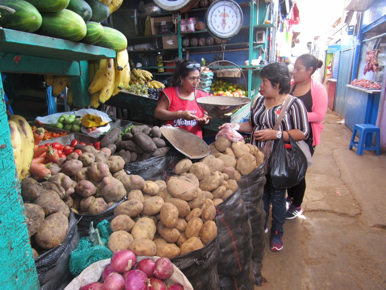 Chimbote: Alcaldesa advierte posible de cierre de mercados por no cumplir con levantar observaciones