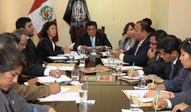 Hoy autoridades regionales presentan informe ante Mesa Anticorrupción 