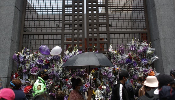 Devotos del Señor de los Milagros podrán visitar iglesia las Nazarenas con aforo limitado