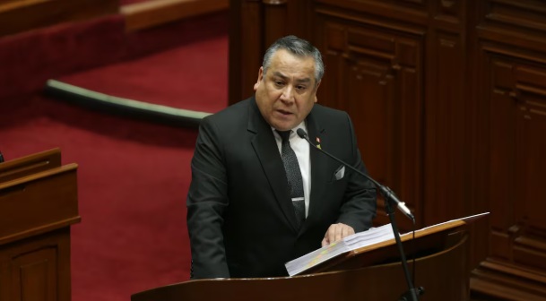 Congreso interpela al premier Gustavo Adrianzén, quien responde a 43 preguntas