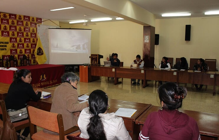 Chimbote: alcaldesa anuncia lanzamiento de campaña a favor de la juventud de San Pedro