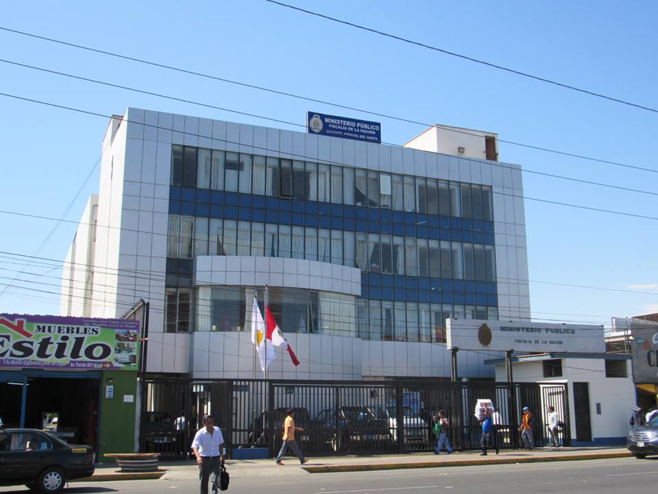 Fiscales rinden su declaración como testigos en investigación por desfalco en MP del Santa