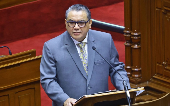 Santiváñez: “Seguridad no puede ser un   arma política ni estrategia de desinformación”