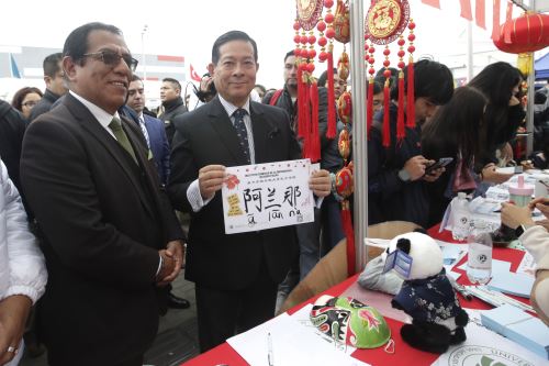 Arana: jóvenes deben conocer realidad de otros países para valorar educación e integración