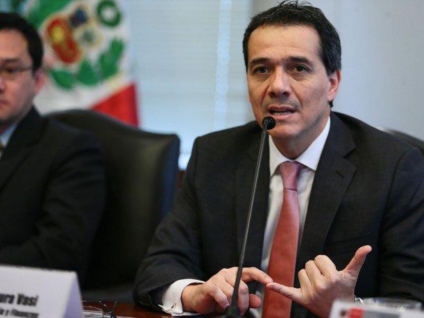 Gobierno anuncia primer paquete de reducción de impuestos