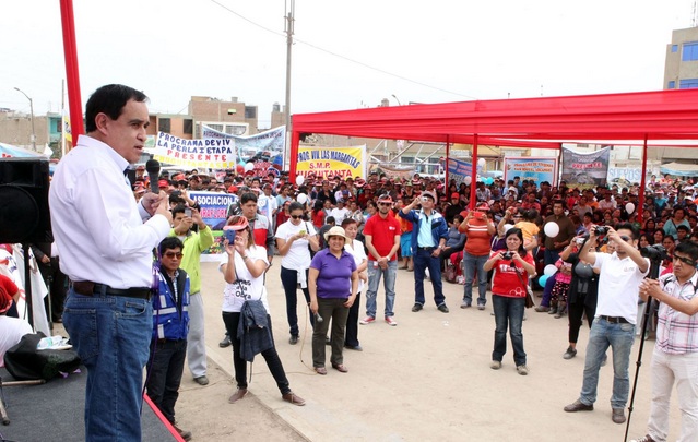 Ministro de Trabajo entregó 765 vacantes de capacitación laboral