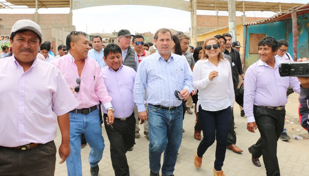 Ministro de la Producción supervisa desembarcadero de Chimbote y Los Chimus
