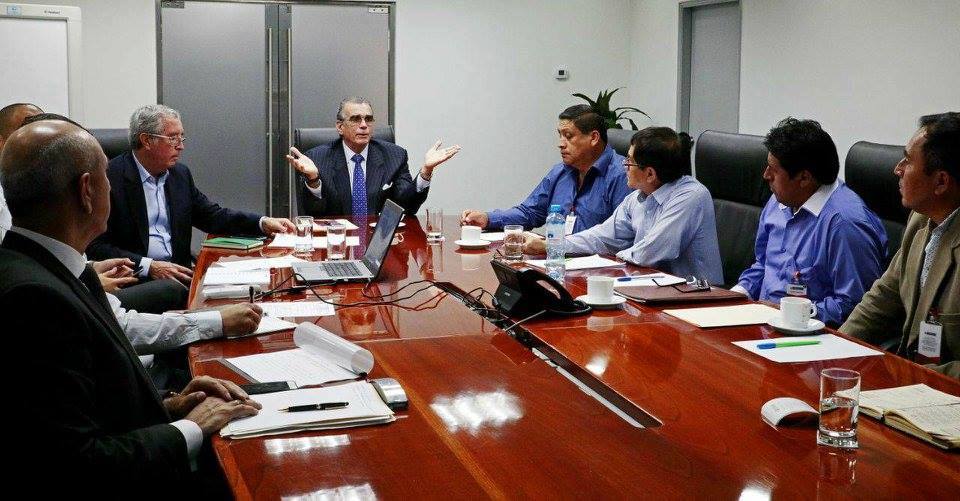 Pescadores del “José Olaya” suspenden plantón frente a Produce tras reunión con ministro