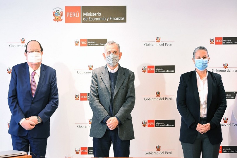 Ministro de Economía se reunió con presidente del BCR y jefa de la SBS