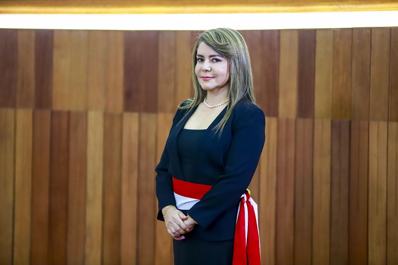 Oficializan nombramiento de nueva ministra de Salud