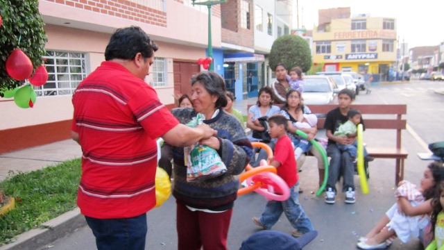 Candidatos deben abstenerse en hacer regalos para conseguir votos‏ 
