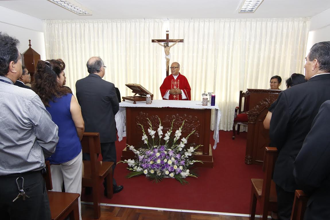 Damas de la Corte del Santa organizaron misa por Semana Santa a favor de damnificados  
