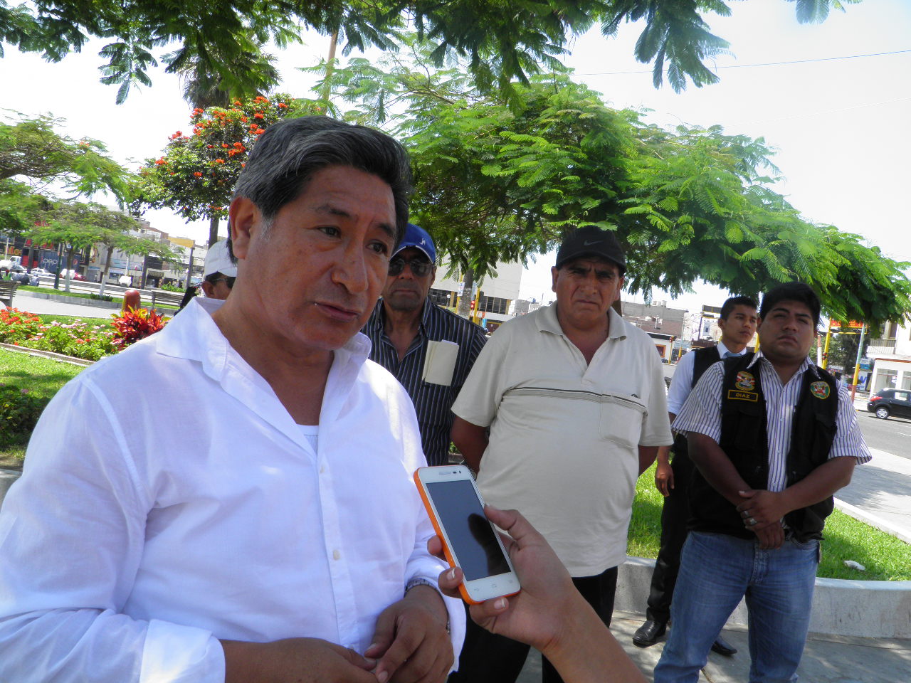 Chimbote: Modesto Julca asegura que esta vez buscará reactivar la economía en la región