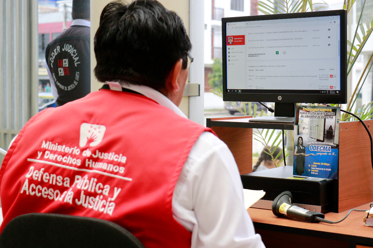 Jueces y trabajadores del módulo penal de la Corte del Santa participaron en paraliturgia