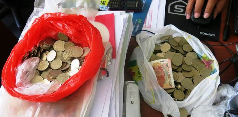 Sujetos utilizaban fichas falsas en salón de tragamonedas Liberty