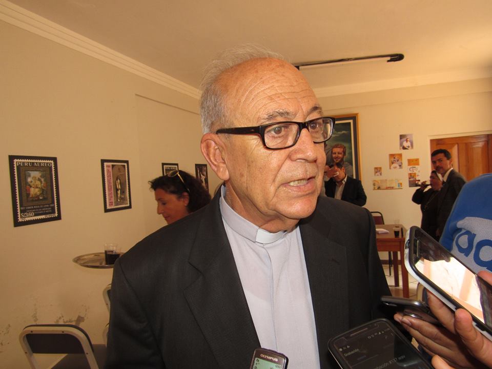 Obispo de Chimbote duda de que el gobernador Enrique Vargas pueda sacar adelante Áncash