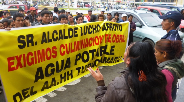  Cascajal: Pobladores exigen culminación de obra de agua potable (video)