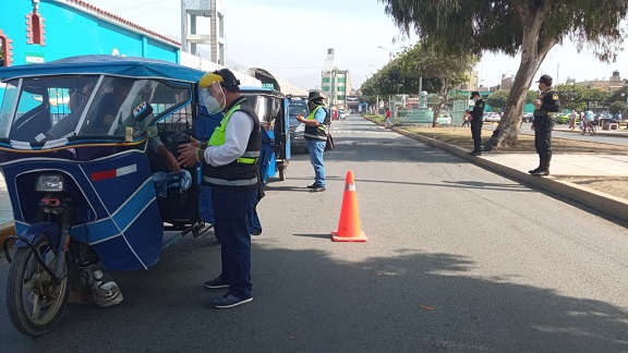 Fiscalía y Policía y MPS informan y sensibilizan a mototaxistas en normas de tránsito 