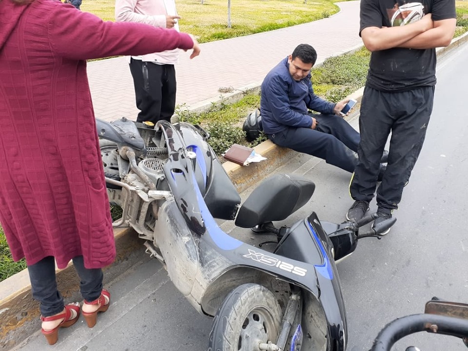 Chimbote: motociclista resulta herido luego de ser impactado por chofer de auto que fugó