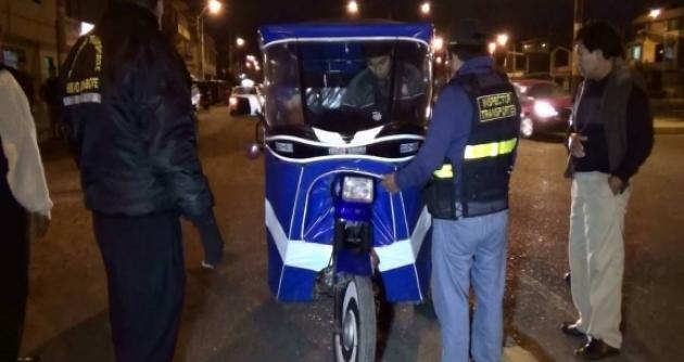 Roban su vehículo a mototaxista de la puerta de su casa en “PPAO” de Nuevo Chimbote