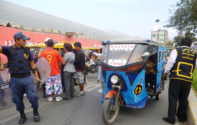 Chimbote: Internan 24 mototaxis informales en depósito municipal  