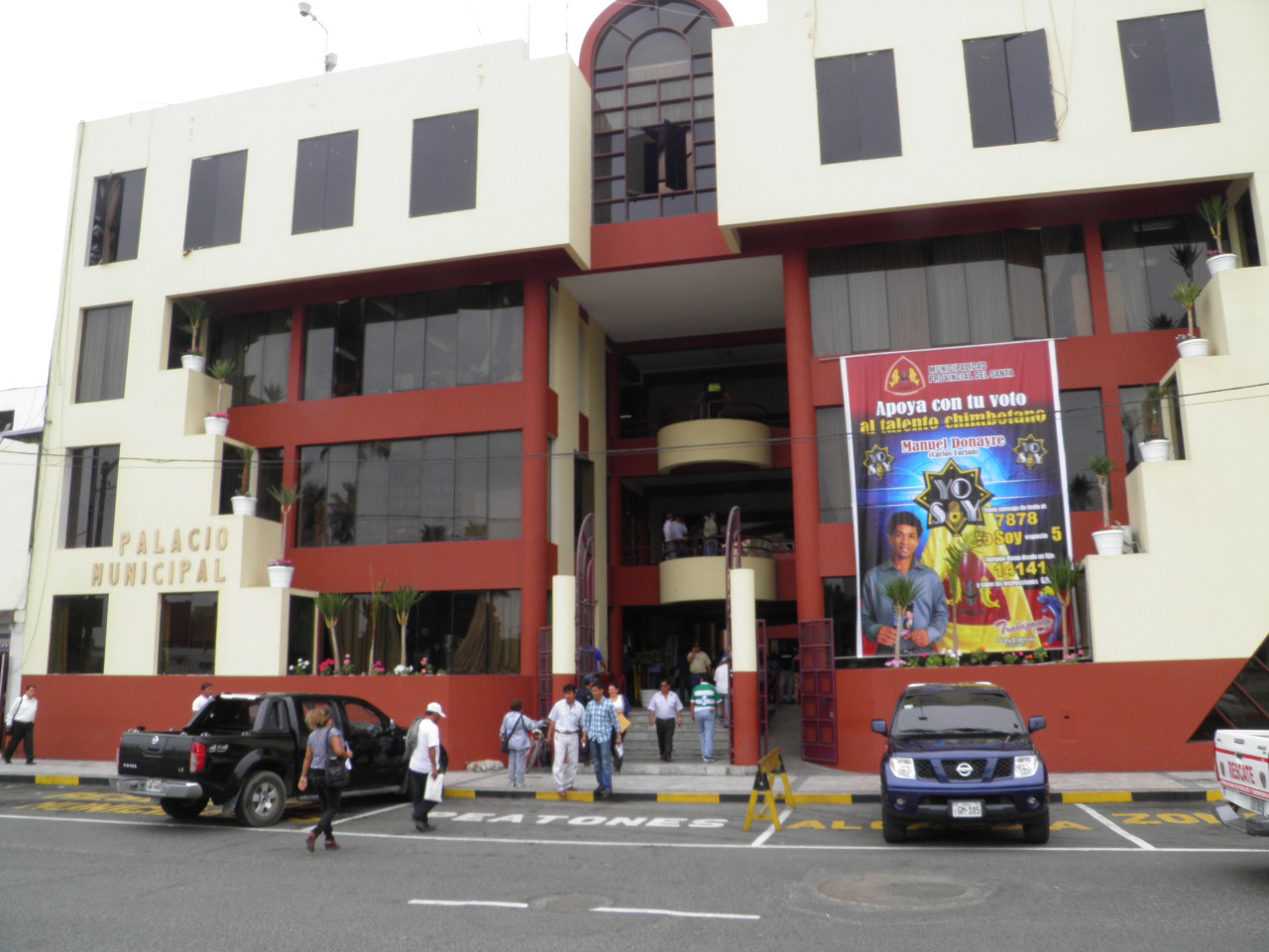 Chimbote: Extrabajadores de la Municipalidad del Santa exigen pago por su tiempo de servicio