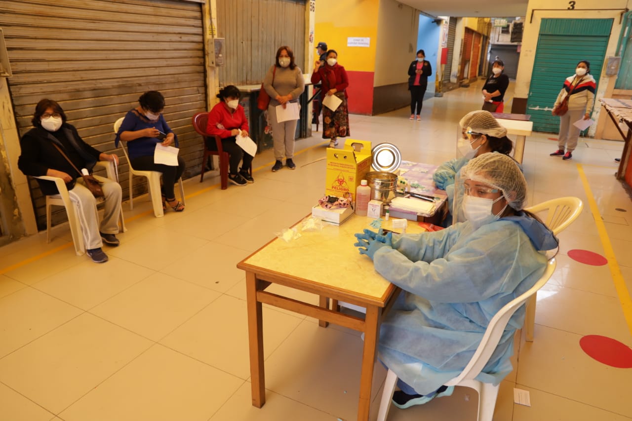 Municipalidad Provincial del Santa  aplicó más de 3000 pruebas rápidas a comerciantes de 29 mercados