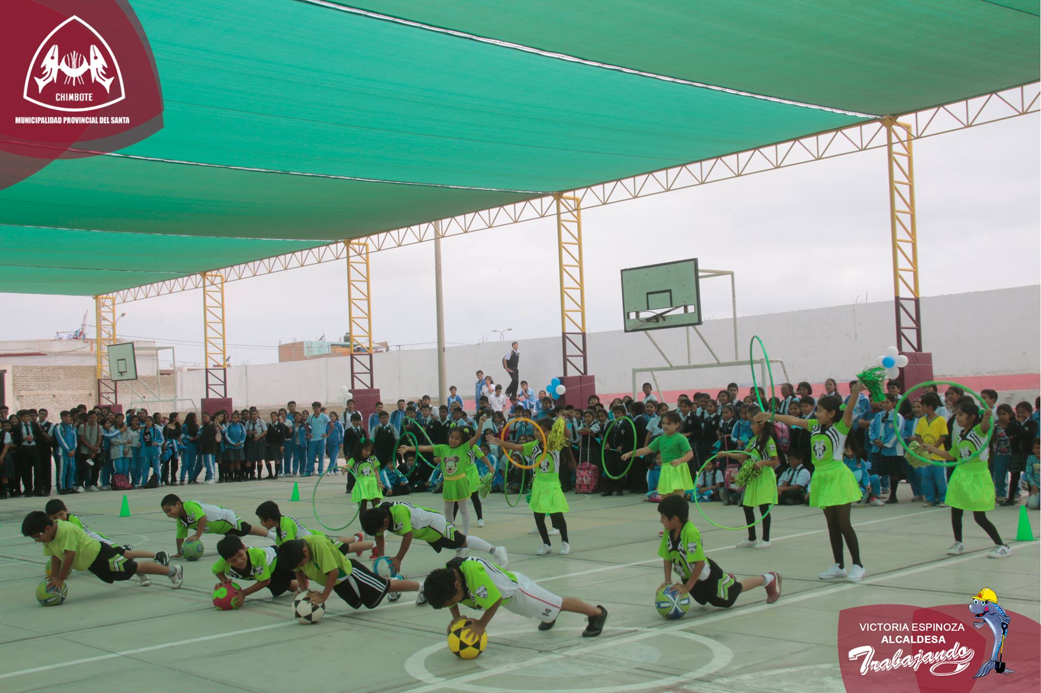 MPS instaló toldos protectores de rayos solares en colegios San Pedro y Politécnico