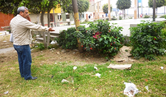 Moradores exigen mantenimiento de parque en la urbanización 21 de Abril